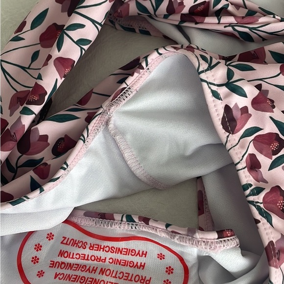 Honeysuckle Swim two-piece “strike a posie” - Picture 2 of 6